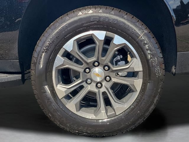 New 2026 Chevrolet Suburban LS w/ LPO, Dark Essentials Package RWD image 34