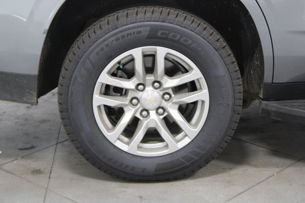 Used 2022 Chevrolet Tahoe LT w/ Luxury Package RWD image 14