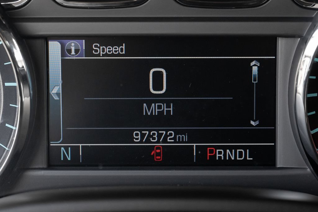 Used 2018 Chevrolet Suburban LS RWD image 26