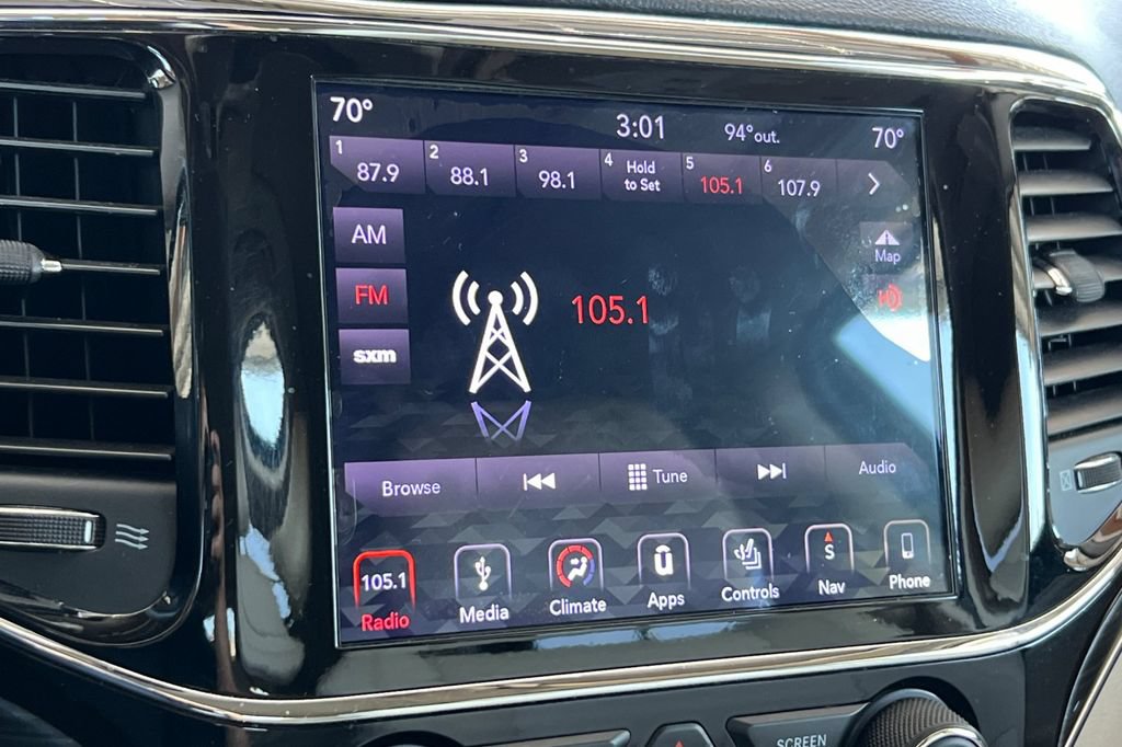 Used 2019 Jeep Grand Cherokee Limited w/ Luxury Group II AWD/4WD image 27