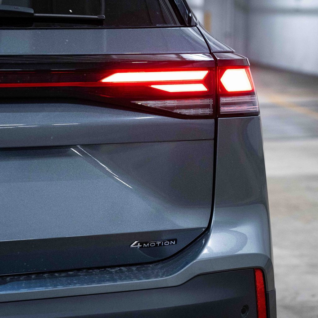 New 2025 Volkswagen Tiguan SE image 6