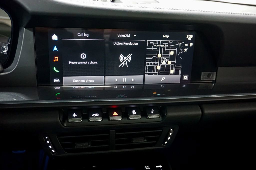 Used 2025 Porsche 911 Carrera T RWD image 29