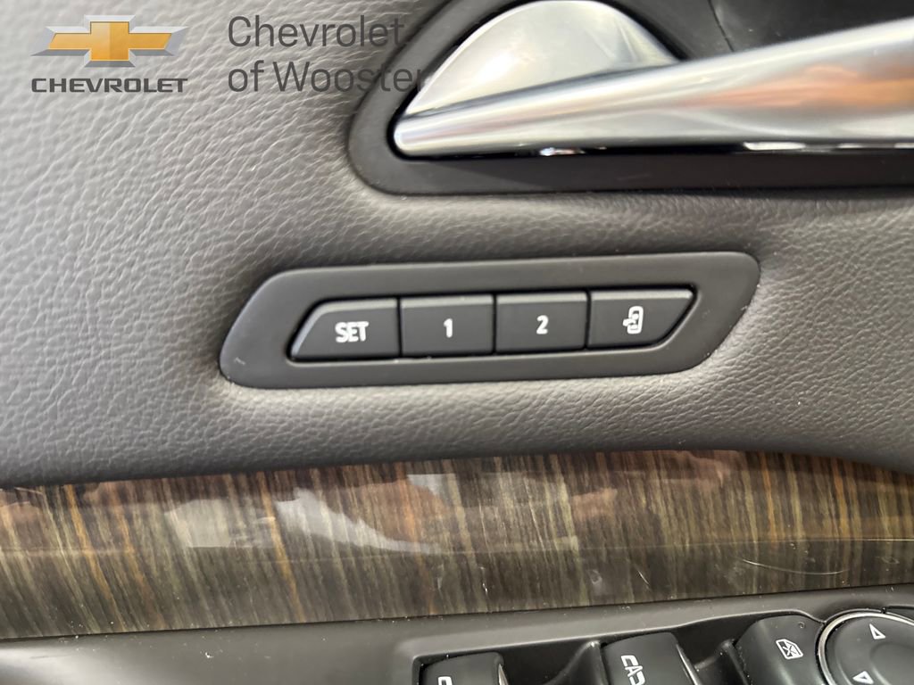 Used 2020 Cadillac XT4 Premium Luxury w/ Enhanced Visibility Package image 23