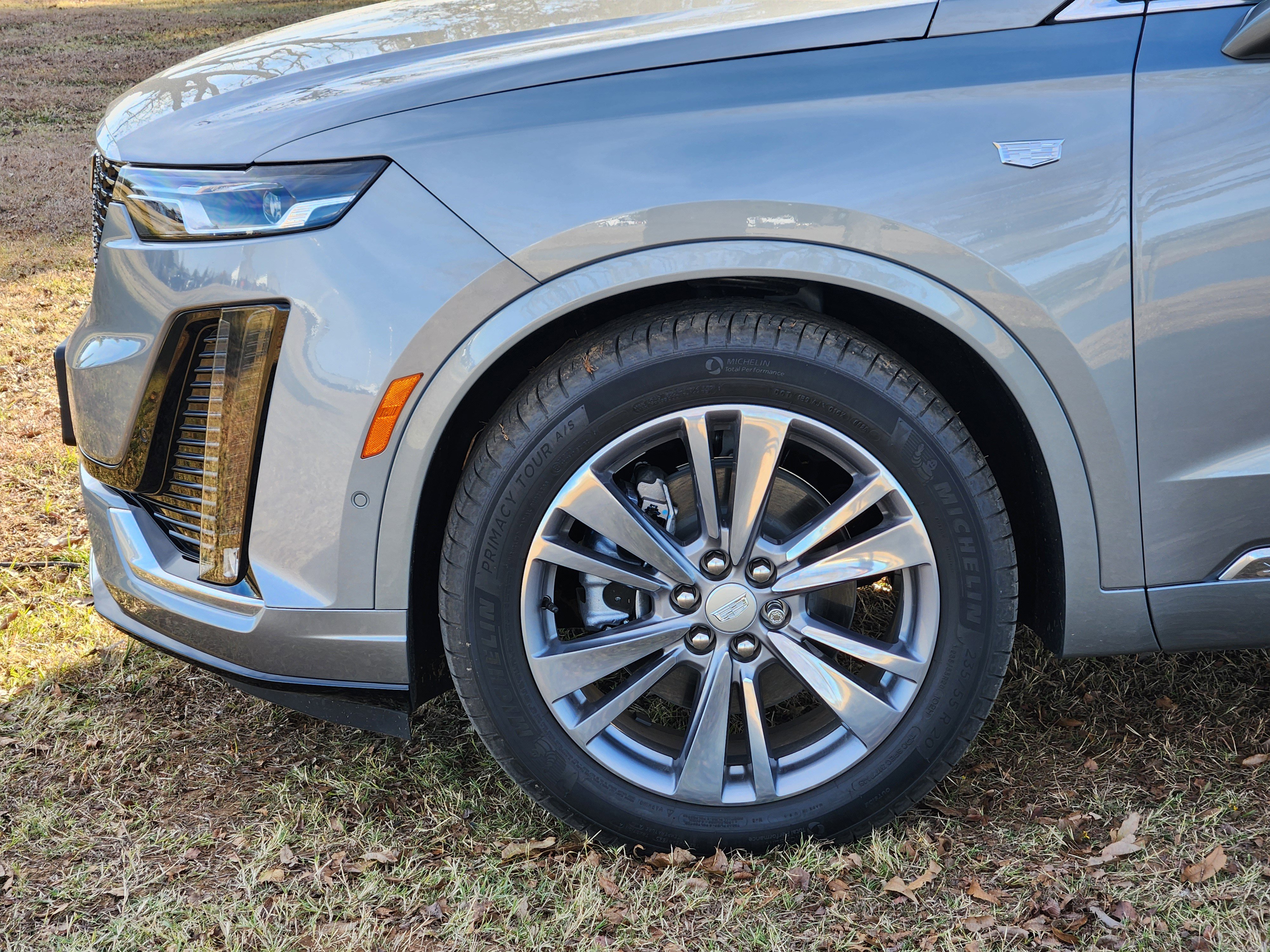 Used 2025 Cadillac XT6 Premium Luxury w/ Technology Package image 8