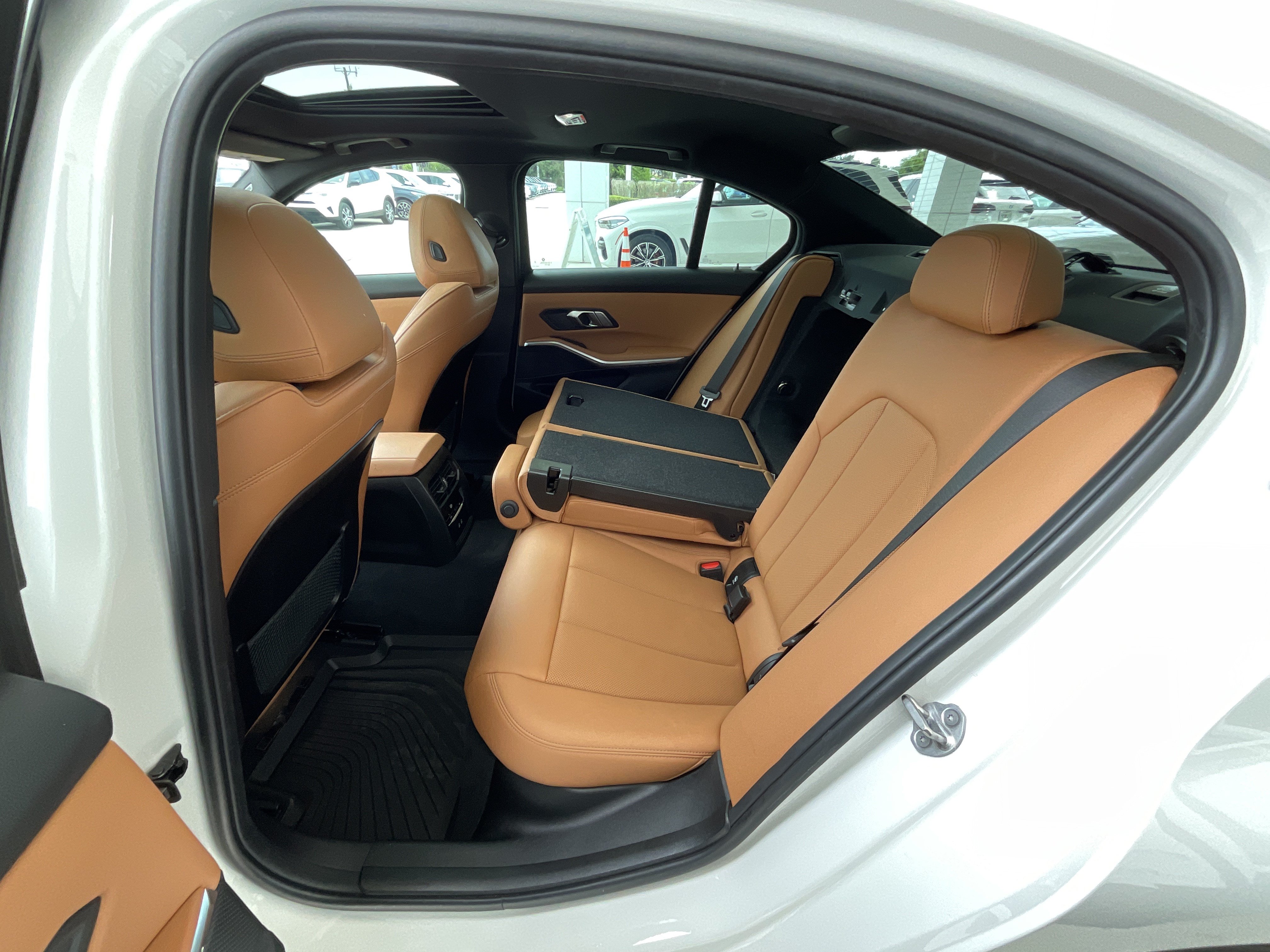 Used 2023 BMW 330i Sedan RWD image 28