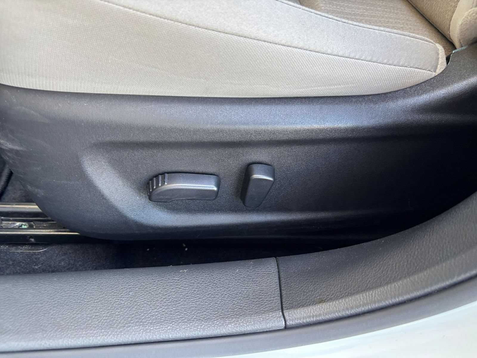Used 2025 Nissan Altima 2.5 SV FWD image 22