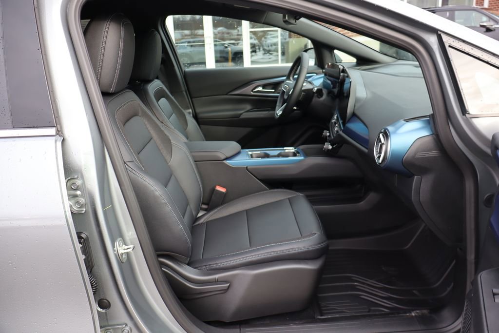 New 2026 Chevrolet Equinox EV LT image 42