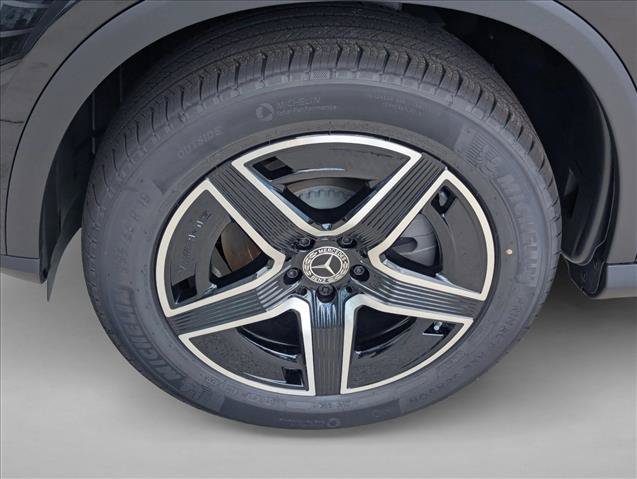 Used 2026 Mercedes-Benz GLC 300 4MATIC image 9