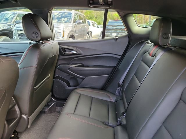 Used 2025 Chevrolet Trax RS w/ Driver Confidence Package image 27