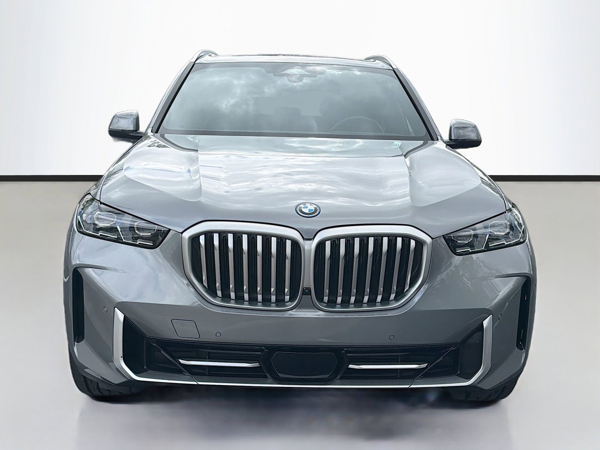 Certified 2025 BMW X5 xDrive50e image 9
