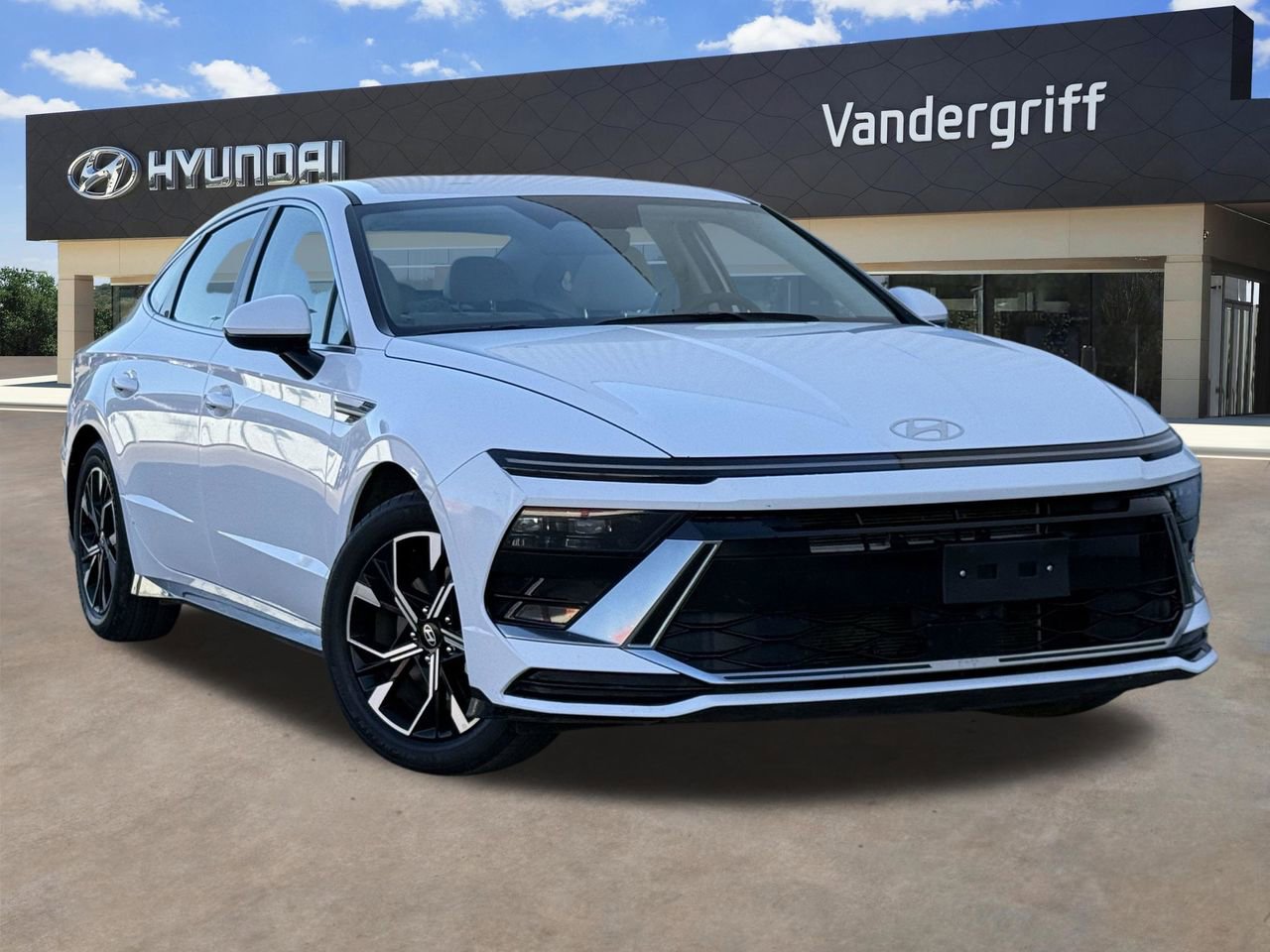 Used 2024 Hyundai Sonata SEL image 2