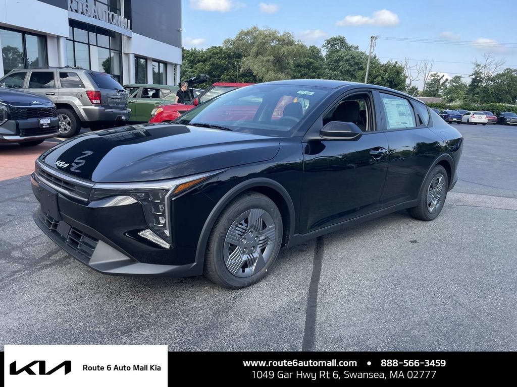 New 2026 Kia K4 FWD image 1