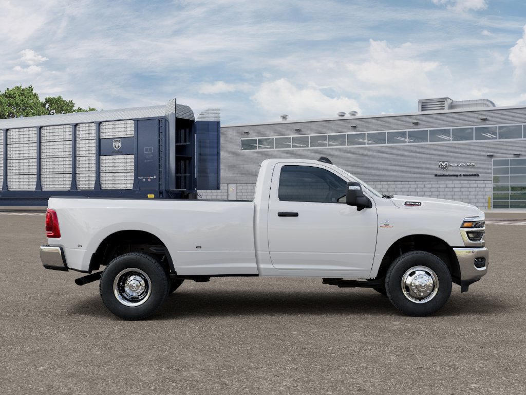 New 2026 RAM 3500 Tradesman AWD/4WD image 21