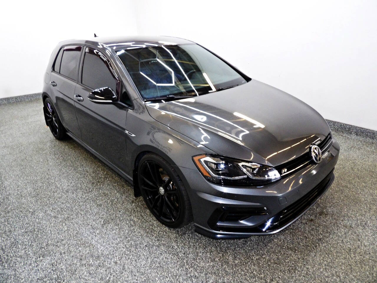 Used 2019 Volkswagen Golf R 4-Door AWD/4WD image 3