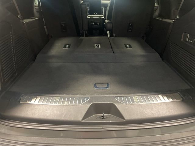 Used 2025 GMC Yukon Denali image 49