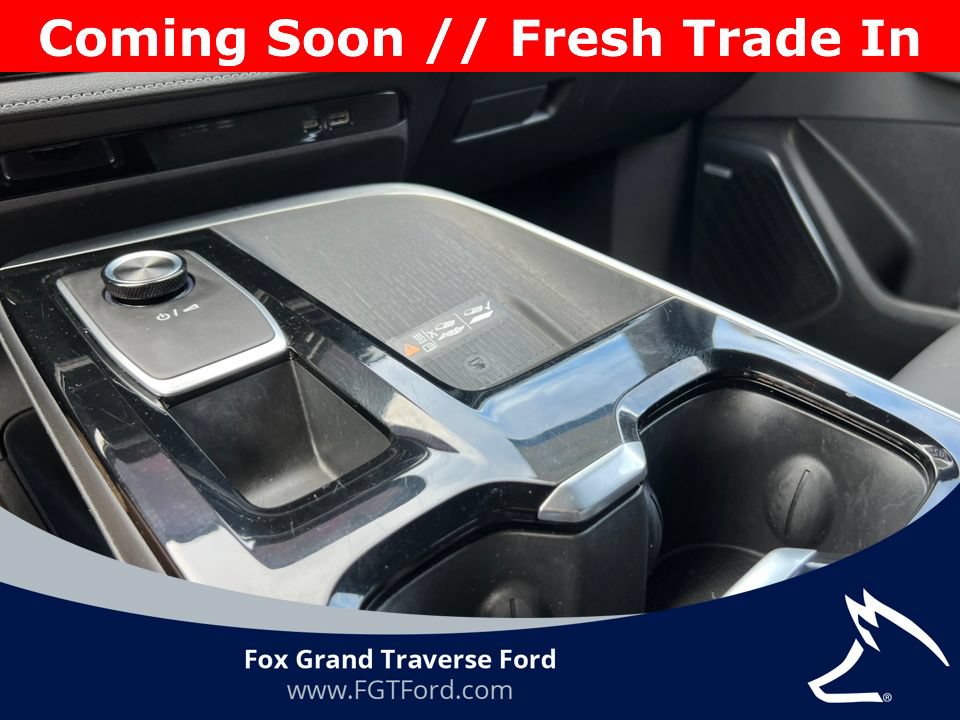 Used 2025 Buick Enclave Preferred AWD/4WD image 27