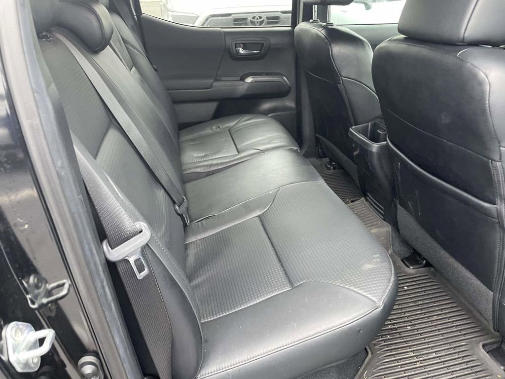 Used 2022 Toyota Tacoma TRD Sport image 43