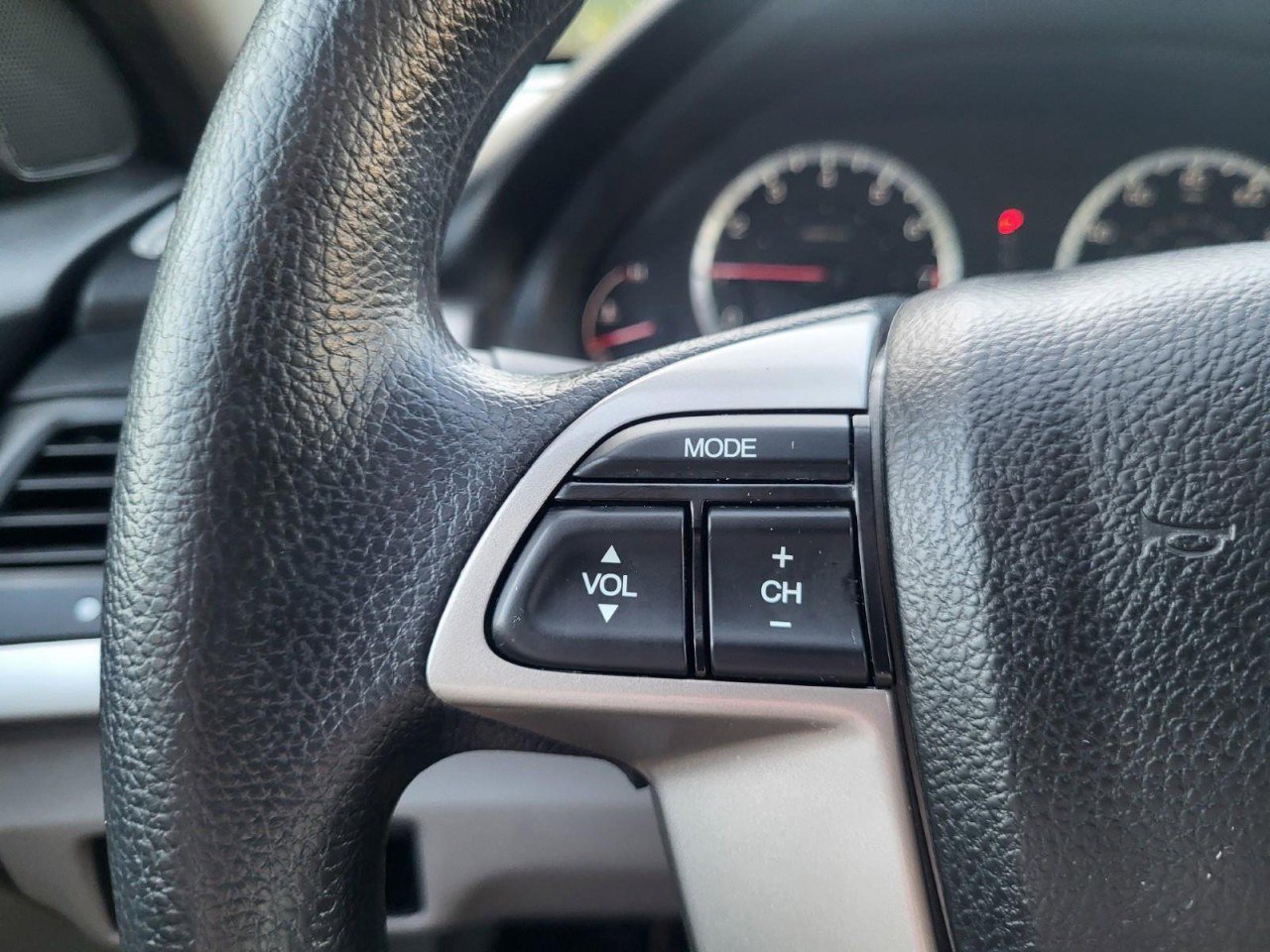 Used 2012 Honda Accord LX image 19