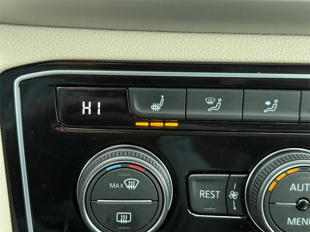 Certified 2023 Volkswagen Atlas SE image 21