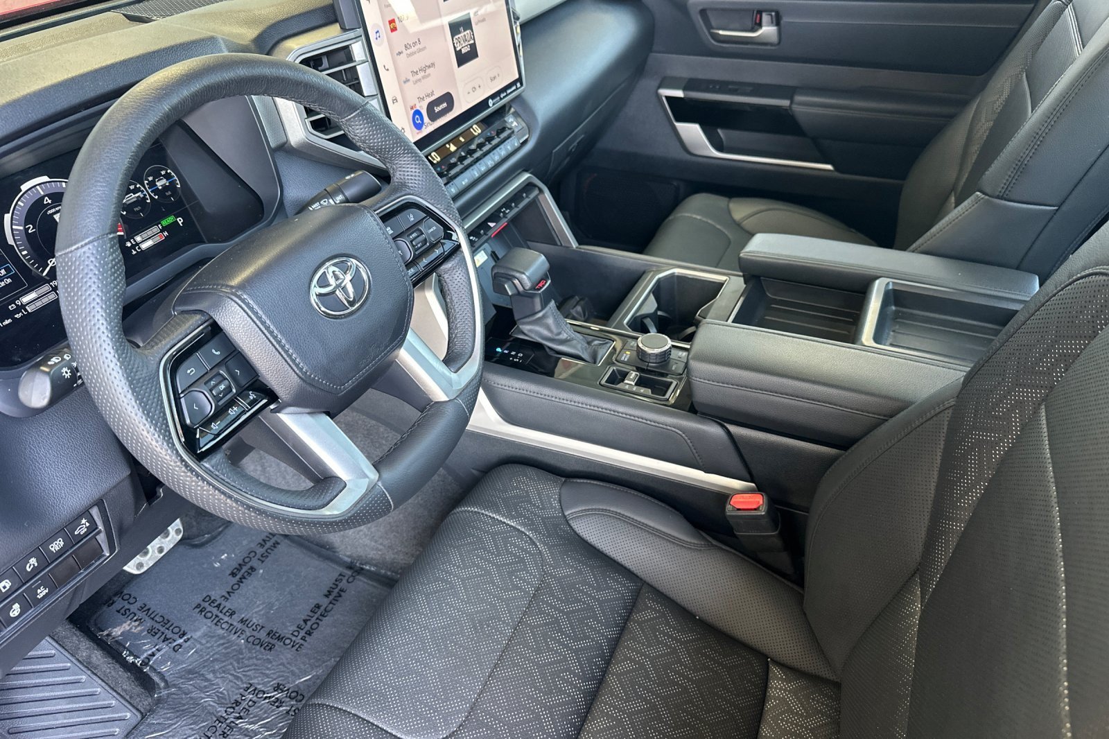 Used 2023 Toyota Tundra Limited w/ TRD Off-Road Package AWD/4WD image 9
