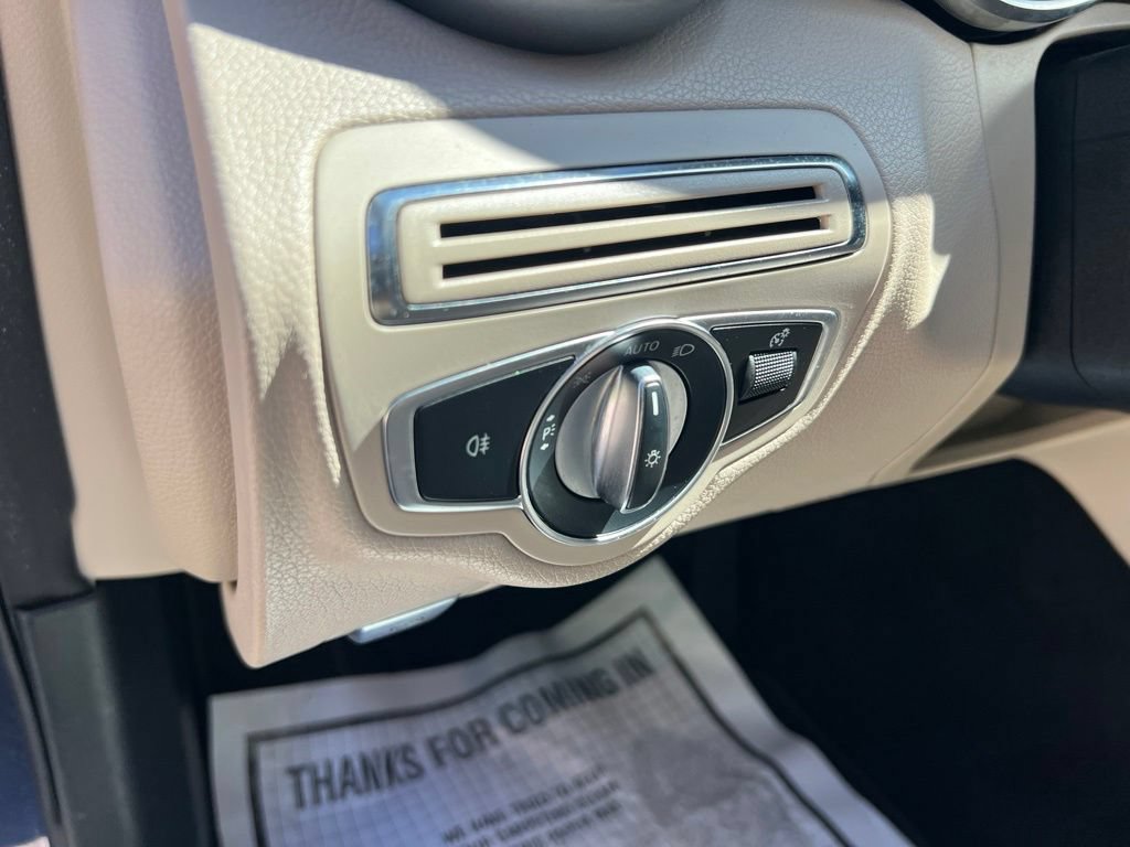 Used 2021 Mercedes-Benz C 300 Sedan image 29