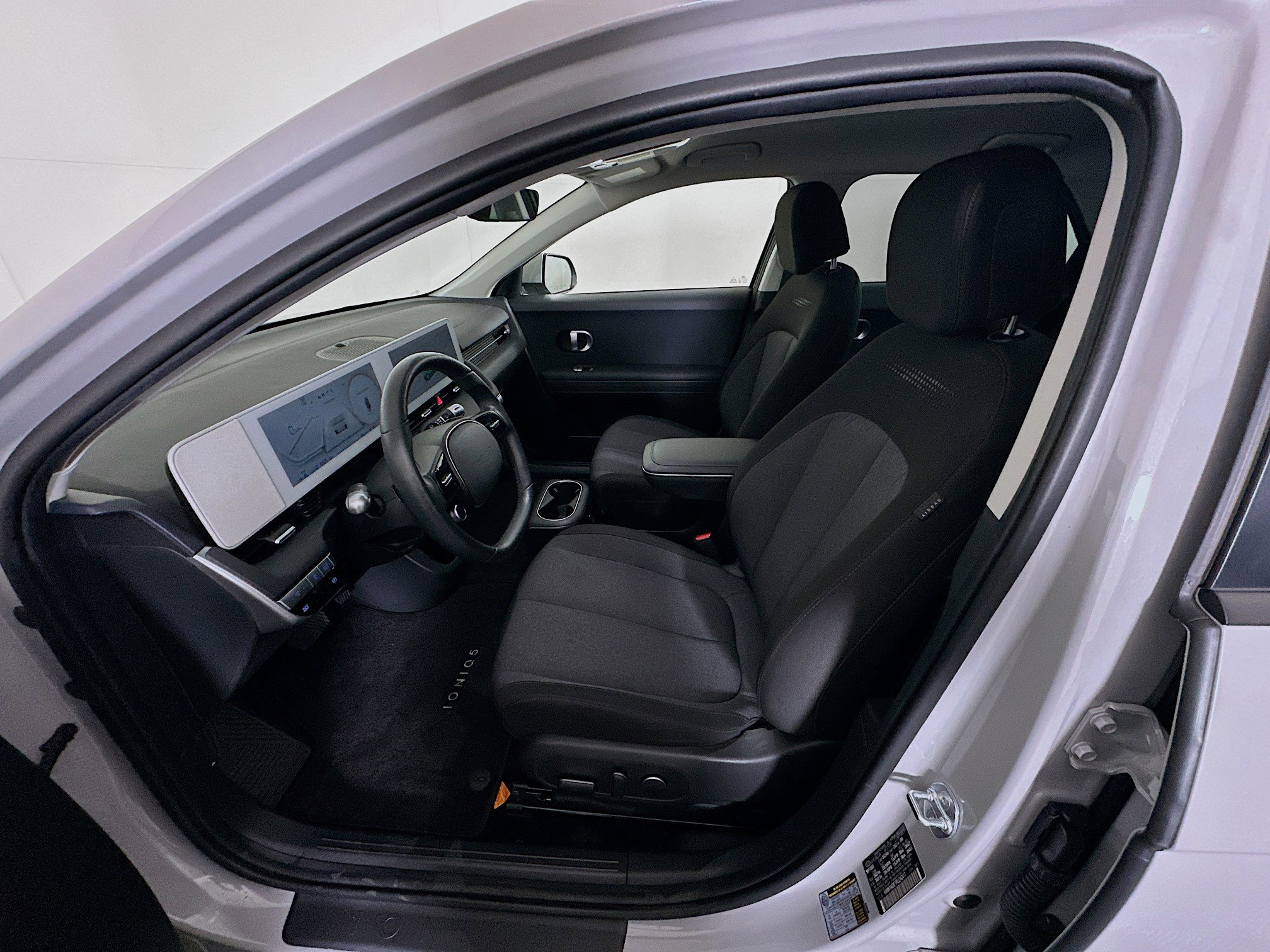 Used 2024 Hyundai Ioniq 5 SEL image 13