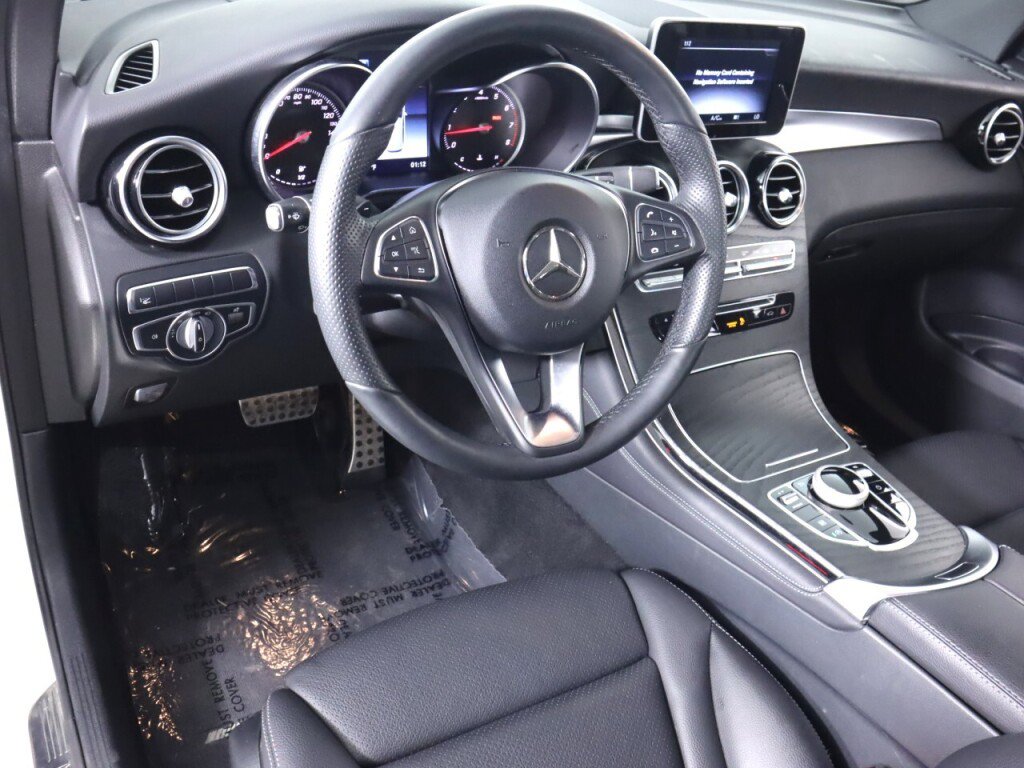 Used 2018 Mercedes-Benz GLC 300 4MATIC image 9