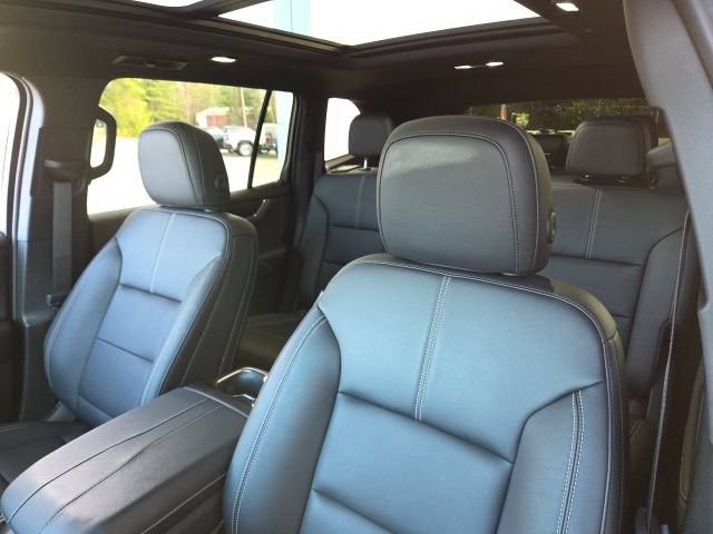 Used 2024 GMC Acadia Elevation w/ Trailering Package AWD/4WD image 24
