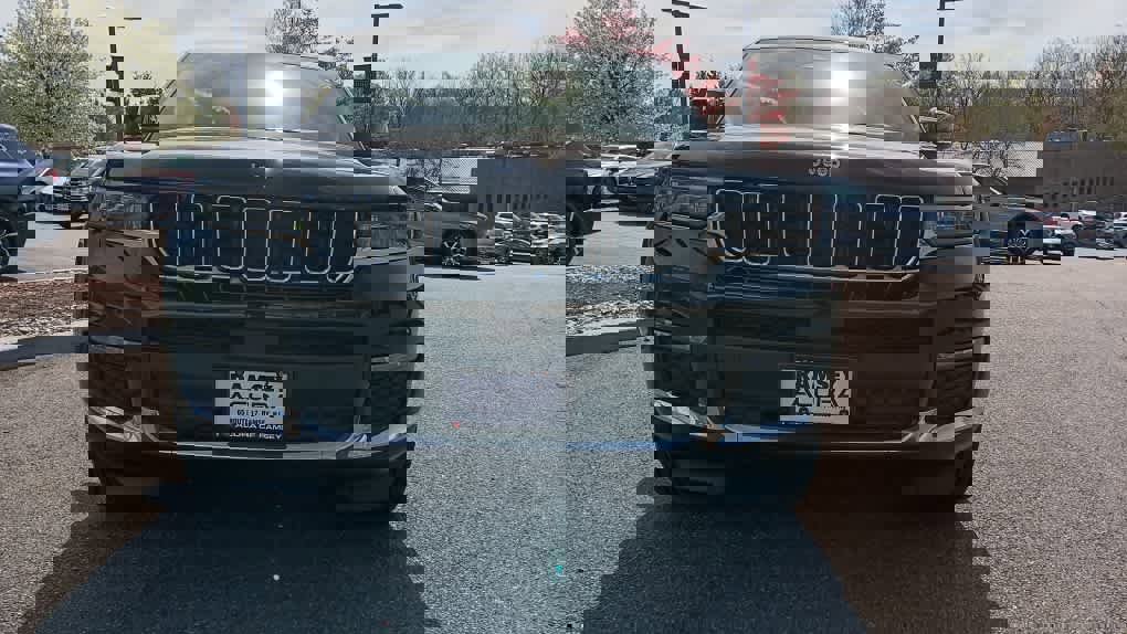 Used 2022 Jeep Grand Cherokee L Limited image 8