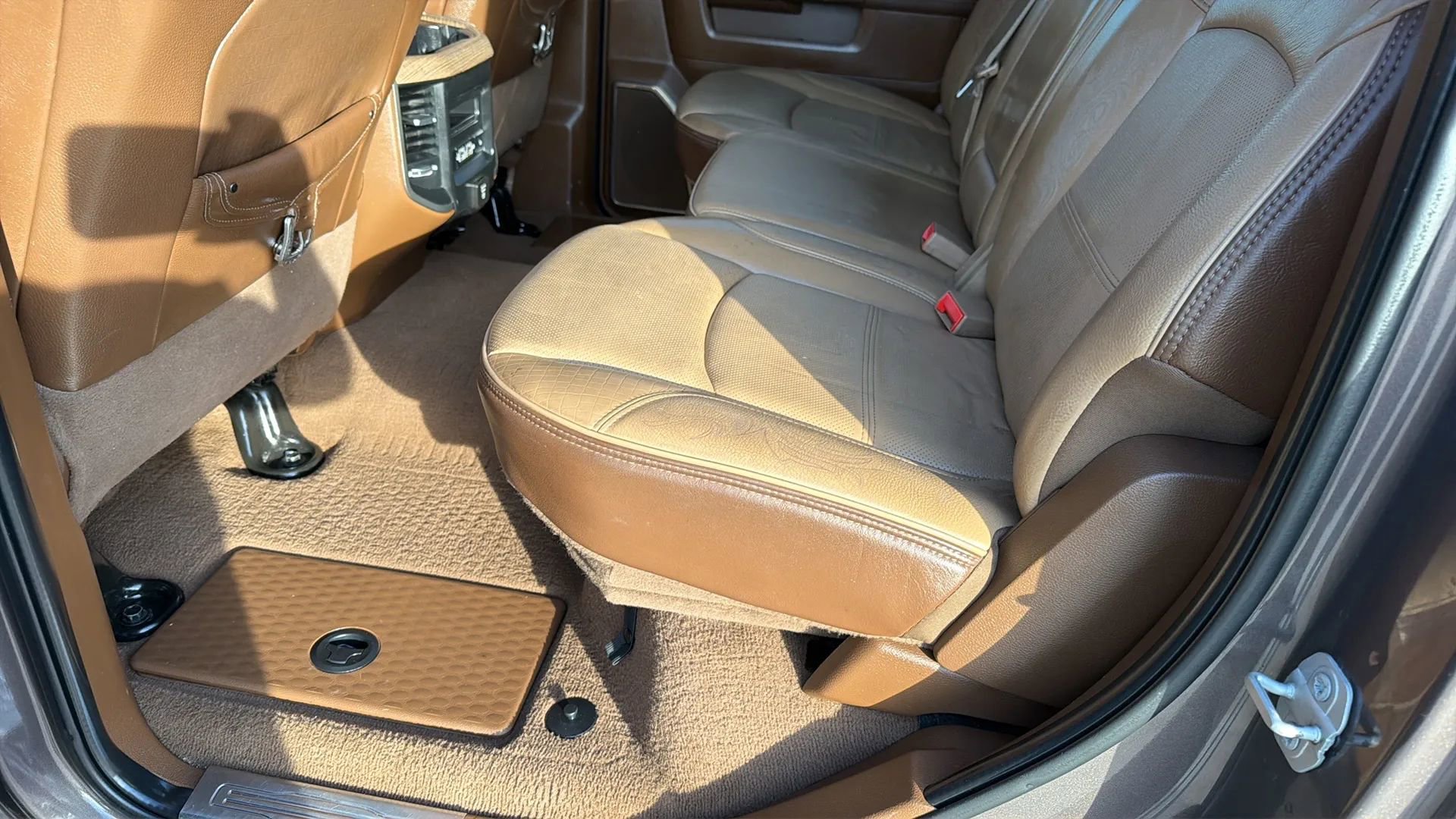 Used 2019 RAM 3500 Limited w/ Max Tow Package AWD/4WD image 48