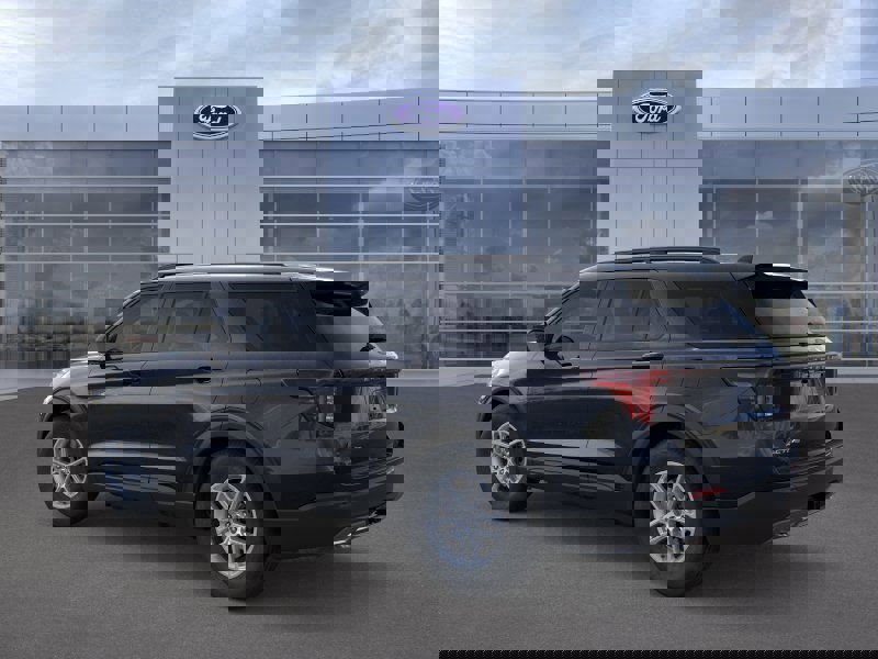 New 2026 Ford Explorer Active w/ Active Comfort Package image 4