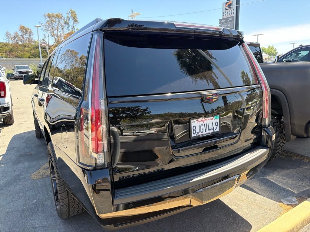 Used 2019 Cadillac Escalade ESV Premium Luxury AWD/4WD image 7