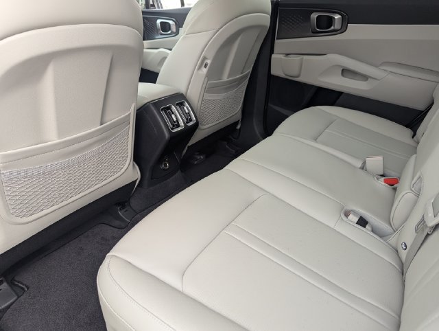Certified 2026 Kia Sorento S FWD image 22
