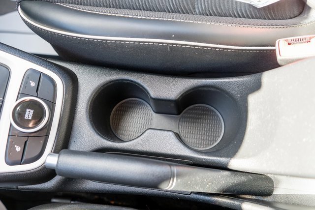 Used 2022 Hyundai Venue Limited image 33