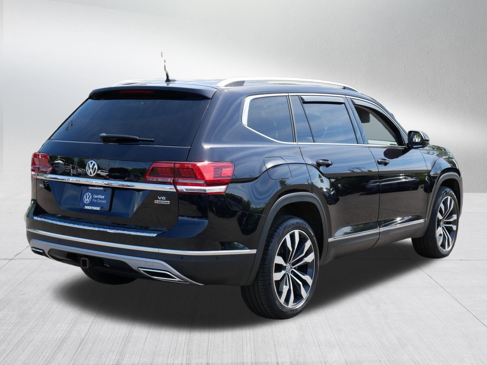 Used 2020 Volkswagen Atlas SEL R-Line AWD/4WD image 5