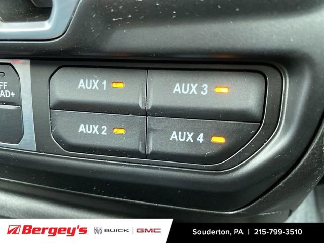 Used 2024 Jeep Wrangler Willys image 41