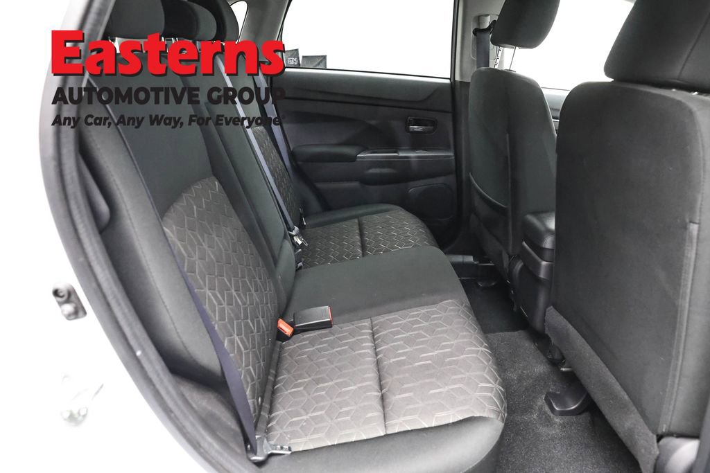 Used 2023 Mitsubishi Outlander Sport ES AWD/4WD image 21