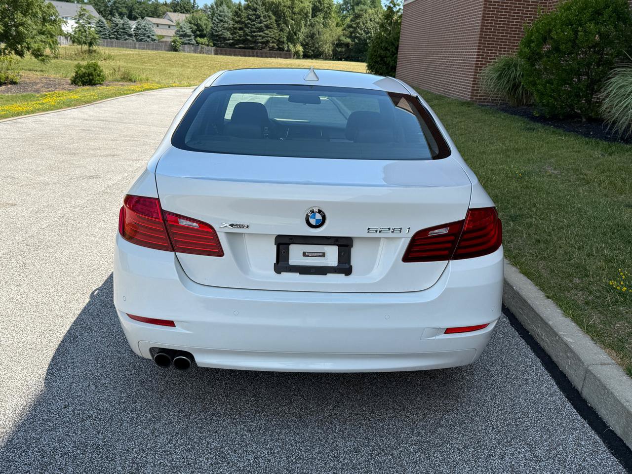 Used 2015 BMW 528i xDrive Sedan AWD/4WD image 10