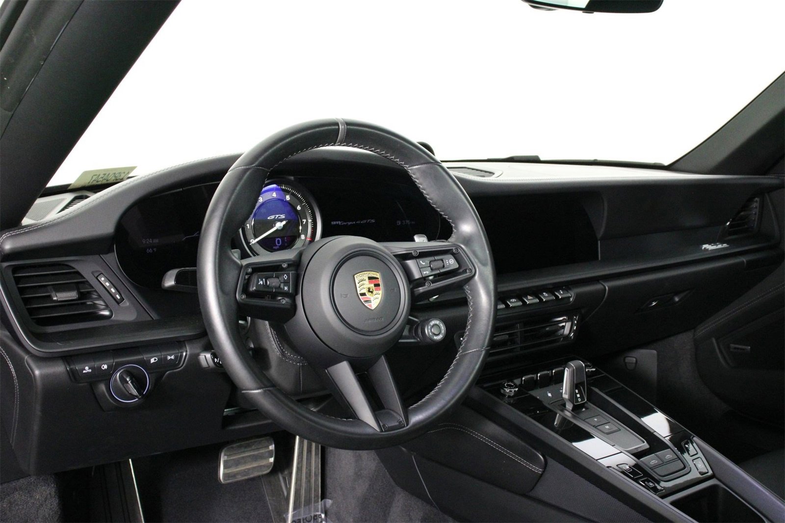 Used 2022 Porsche 911 Targa 4 GTS image 4