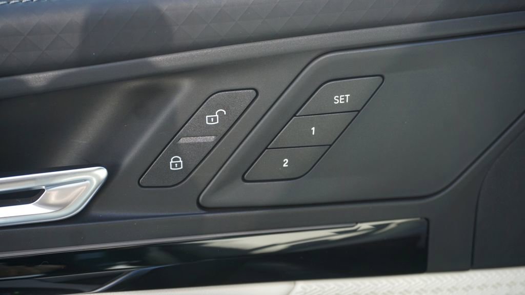 New 2026 BMW X2 xDrive28i w/ Technology Package image 9