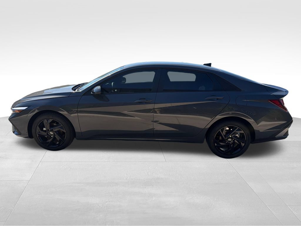 New 2026 Hyundai Elantra Sport FWD image 2