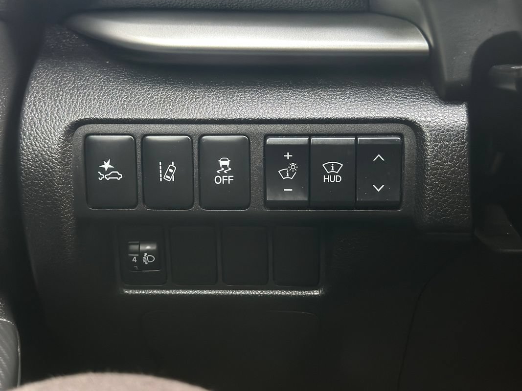 Used 2020 Mitsubishi Eclipse Cross SEL AWD/4WD image 20