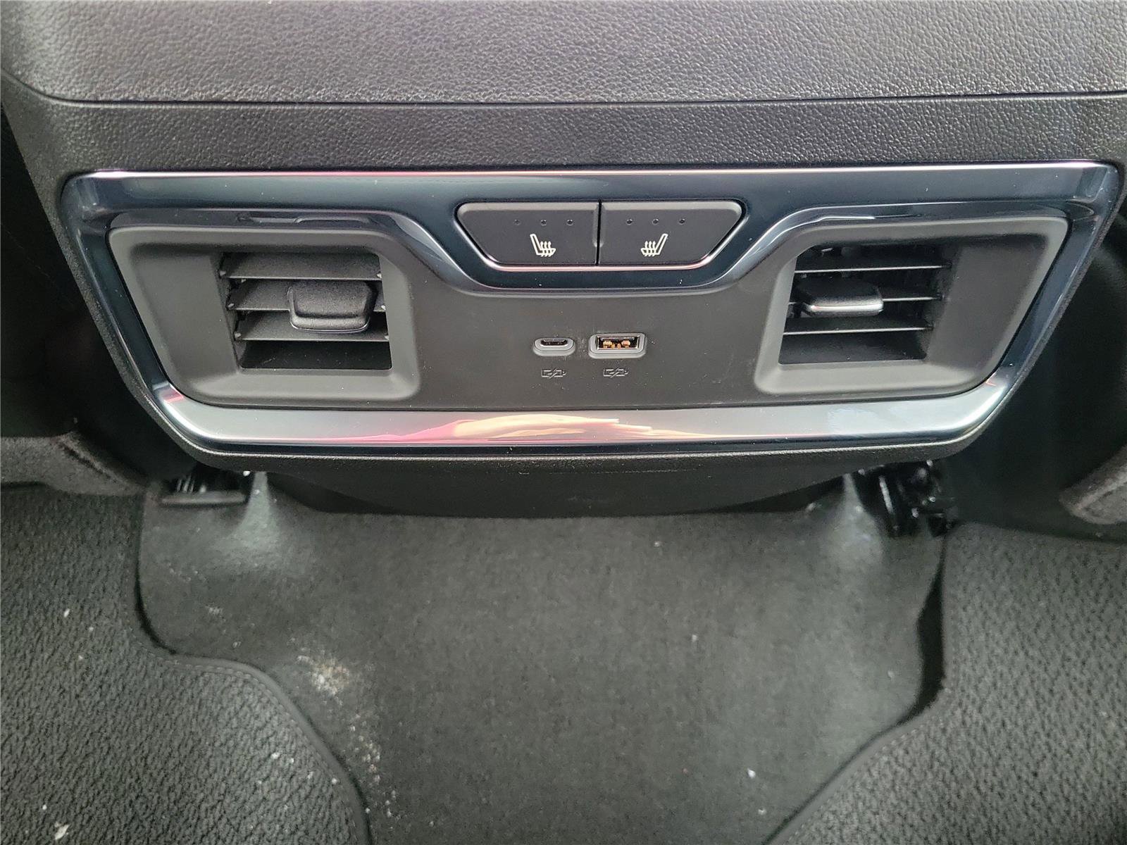 New 2026 GMC Sierra 1500 Denali w/ Technology Package image 10