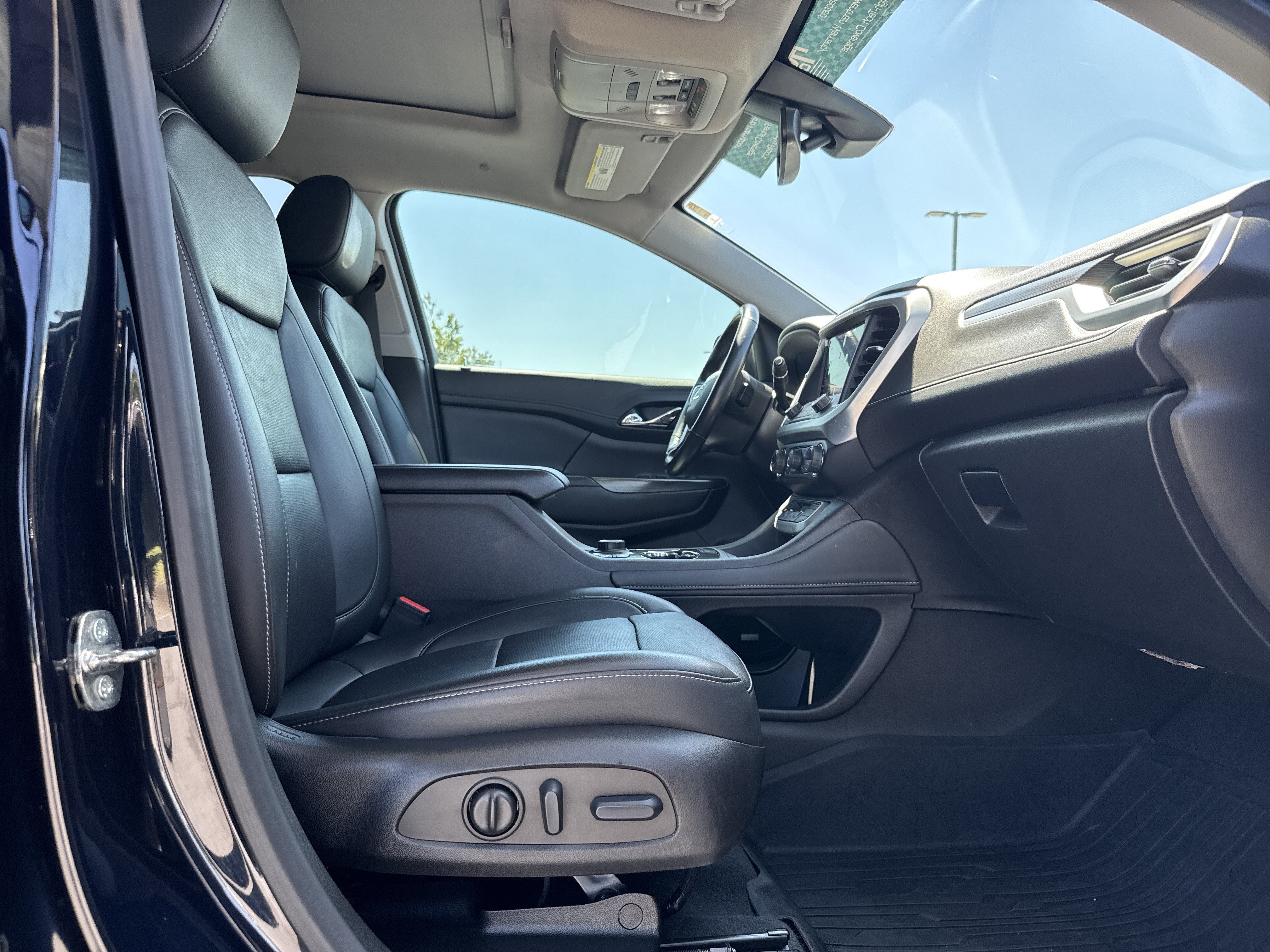 Used 2022 GMC Acadia SLT w/ Elevation Edition FWD image 33