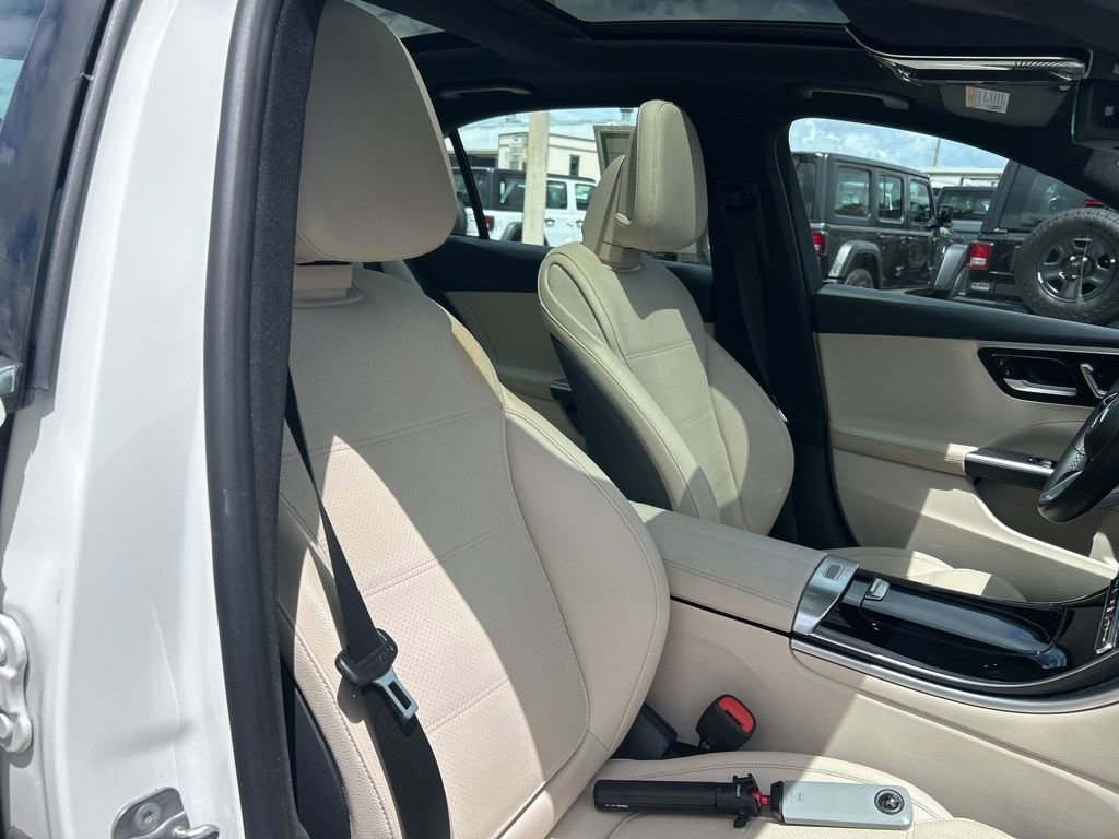 Used 2025 Mercedes-Benz C 300 Sedan image 22