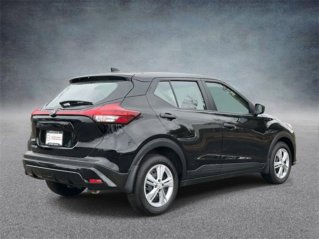New 2025 Nissan Kicks Play S w/ Interior Electronics Package image 2