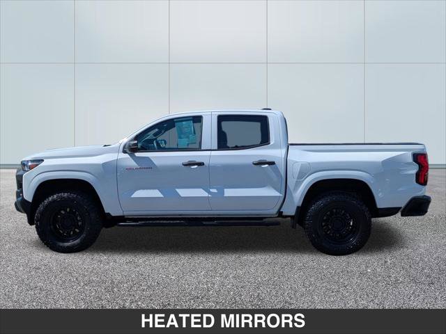 Used 2025 Chevrolet Colorado W/T image 2