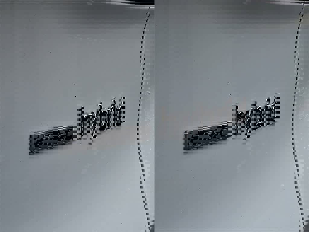 Used 2023 Hyundai Santa Fe SEL Premium image 29