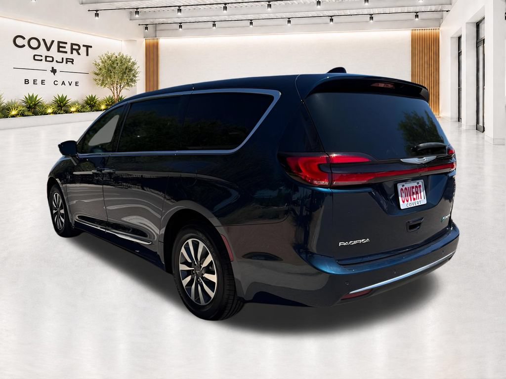 Used 2023 Chrysler Pacifica Limited FWD image 11