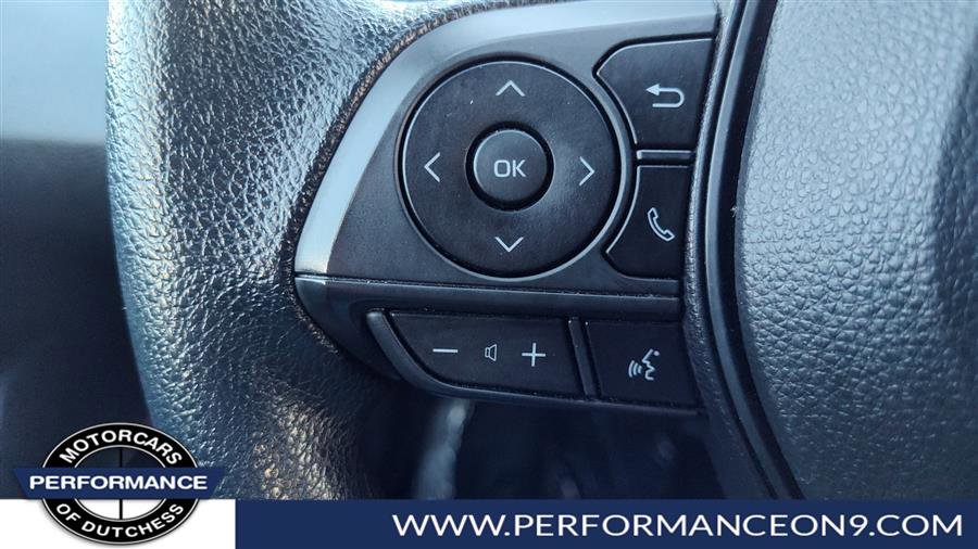 Used 2020 Toyota Corolla LE image 16